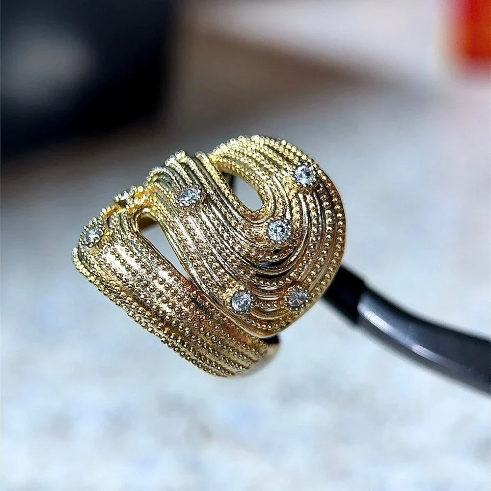 Unique Swirl Cz Ring‎